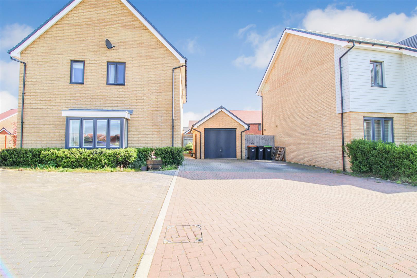 Gilbert Walk, Wootton, Bedford